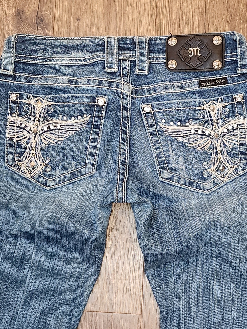 ✨ VINTAGE Miss Me Angel Wing / Cross Rhinestone Skinny Jeans - Sz 26 - Boho ✨ - Picture 9 of 16